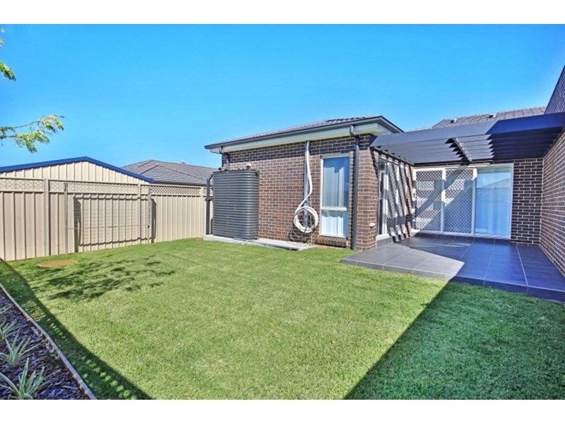 2/17 Bluewattle Road, Worrigee NSW 2540