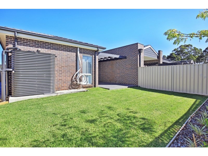 2/17 Bluewattle Road, Worrigee NSW 2540