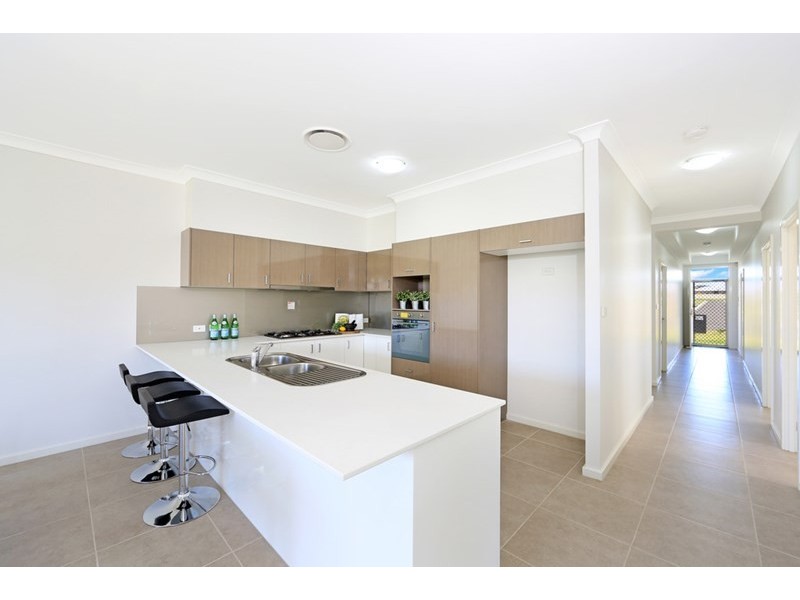 1/17 Bluewattle Road, Worrigee NSW 2540
