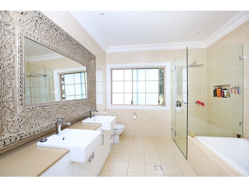 24 Hart Road, Falls Creek NSW 2540