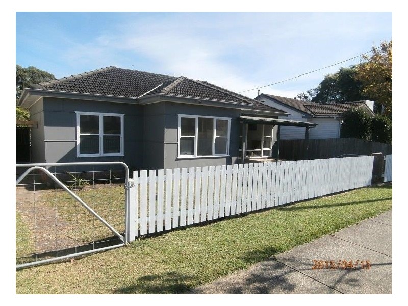 137 Berry Street, Nowra NSW 2541