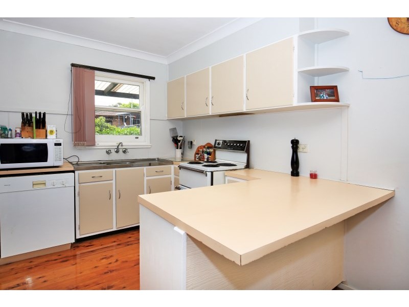 28 Tarawal Street, Bomaderry NSW 2541