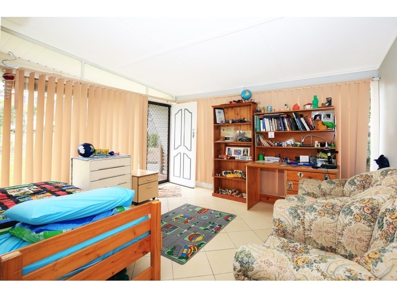 28 Tarawal Street, Bomaderry NSW 2541