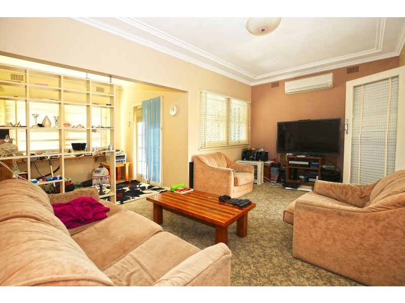 13 Huxley Street, Nowra NSW 2541