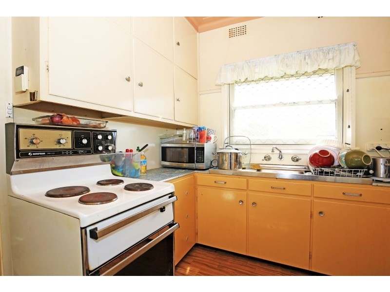 13 Huxley Street, Nowra NSW 2541