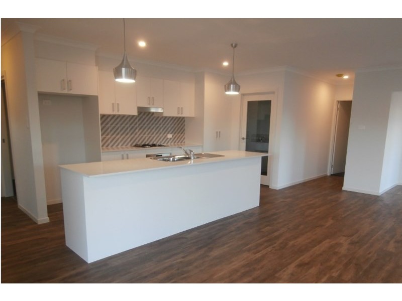 14 Centre Street, Nowra NSW 2541