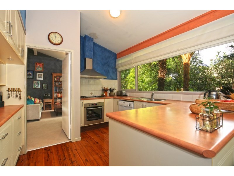 11 Chittick Avenue, North Nowra NSW 2541