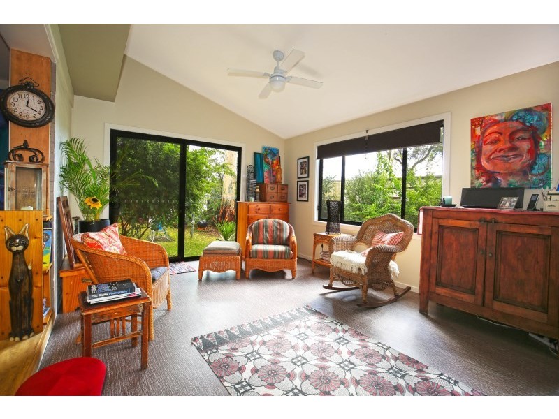 11 Chittick Avenue, North Nowra NSW 2541