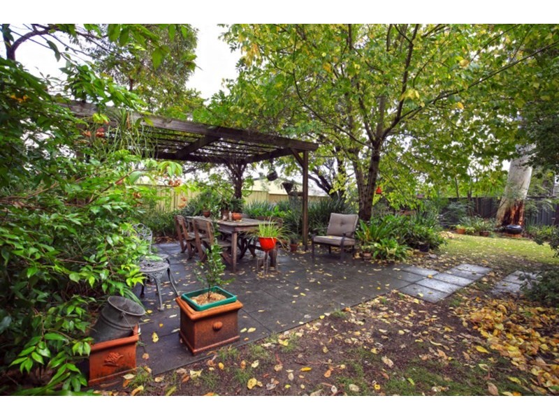 11 Chittick Avenue, North Nowra NSW 2541