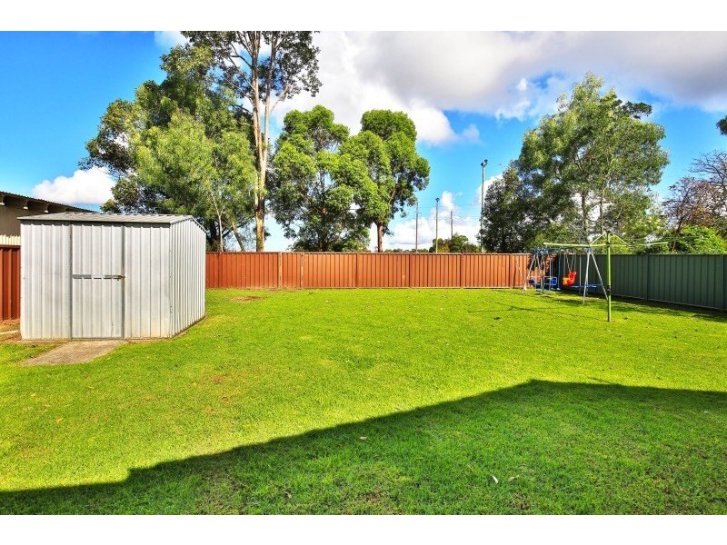 4 Garlin Close, North Nowra NSW 2541