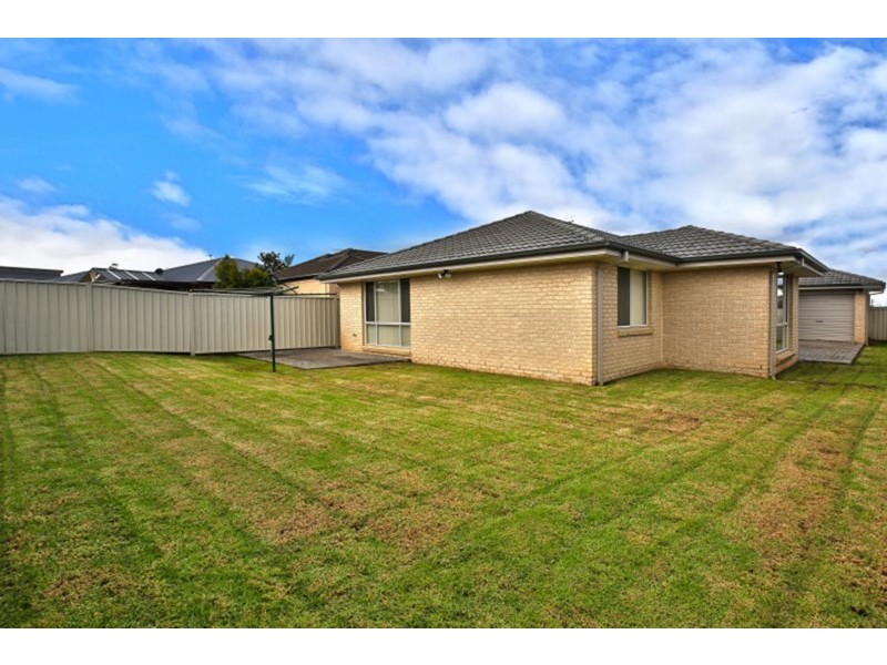 96 Rayleigh Drive, Worrigee NSW 2540