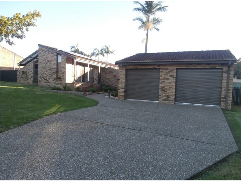 99 Lyndhurst Drive, Bomaderry NSW 2541