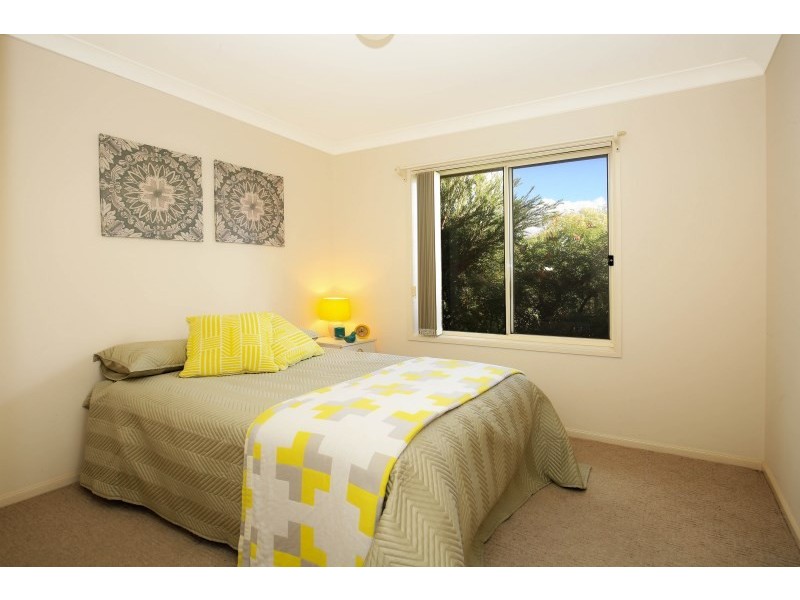 18 Illawarra Circuit, Worrigee NSW 2540