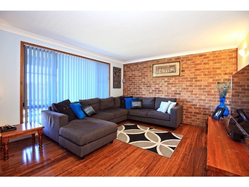 9 Ringbalin Crescent, Bomaderry NSW 2541