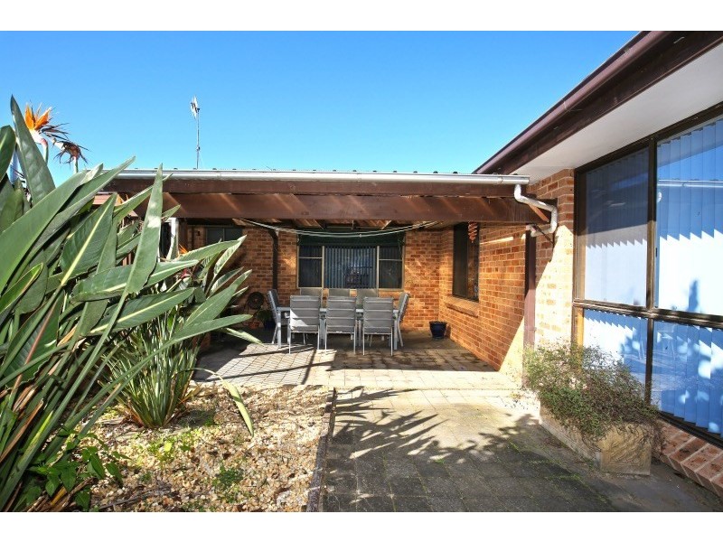 9 Ringbalin Crescent, Bomaderry NSW 2541
