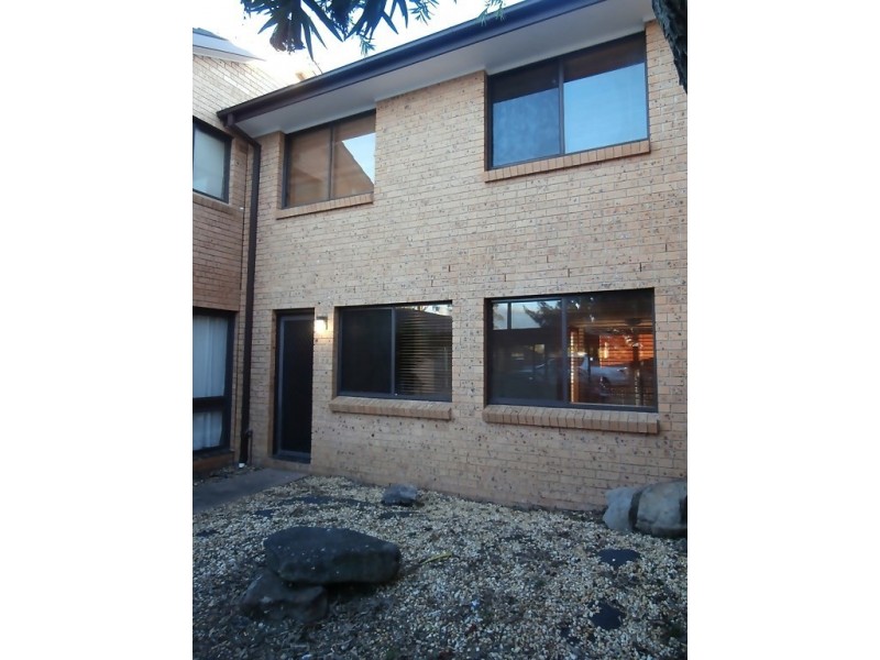 3/331 Princess Highway, Bomaderry NSW 2541