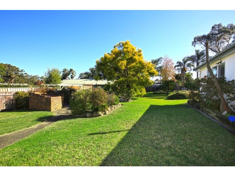 15 Karowa Street, Bomaderry NSW 2541