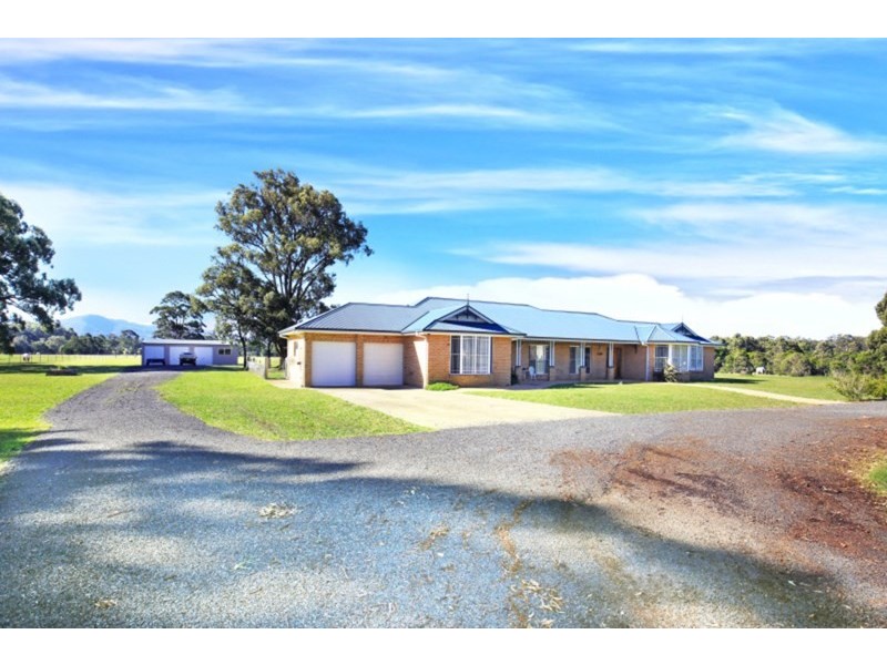 24 Willandra Way, Nowra Hill NSW 2540