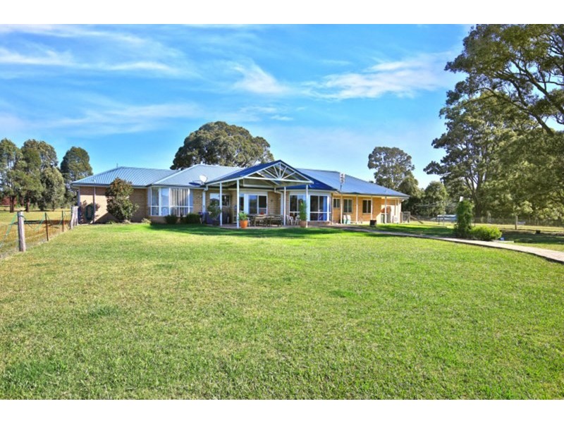 24 Willandra Way, Nowra Hill NSW 2540