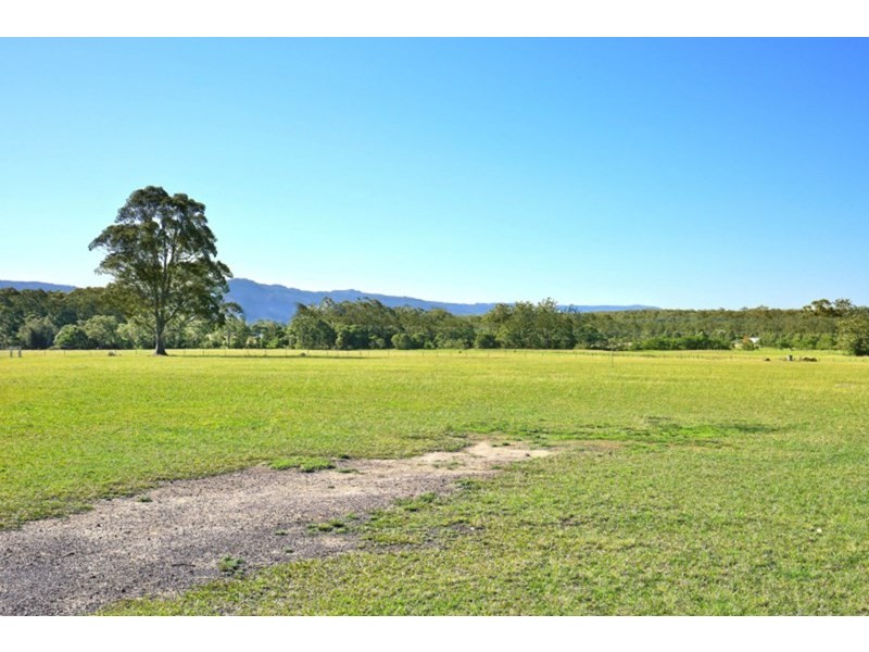 24 Willandra Way, Nowra Hill NSW 2540