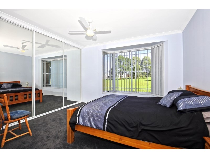 24 Willandra Way, Nowra Hill NSW 2540