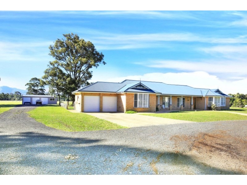 24 Willandra Way, Nowra Hill NSW 2540
