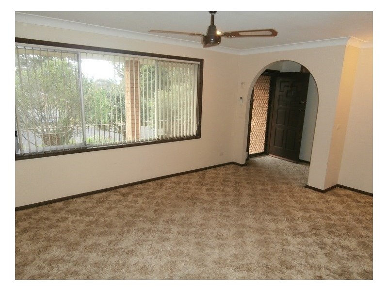 2 Castle Glen, North Nowra NSW 2541