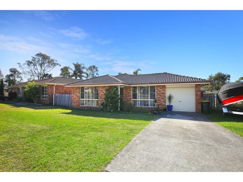 6 Copper leaf Place, Worrigee NSW 2540