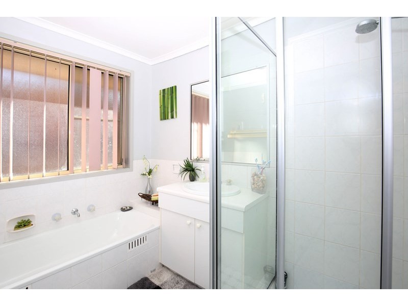 6 Copper leaf Place, Worrigee NSW 2540