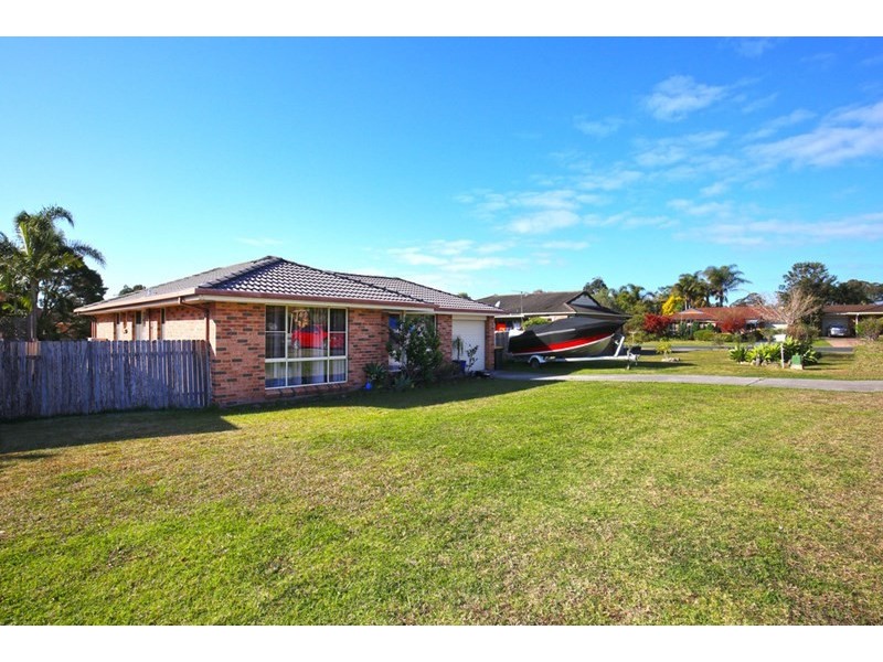 6 Copper leaf Place, Worrigee NSW 2540