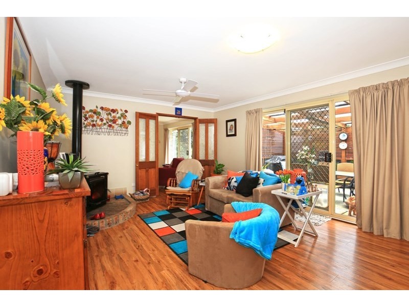 2 Crosby Place, Bomaderry NSW 2541