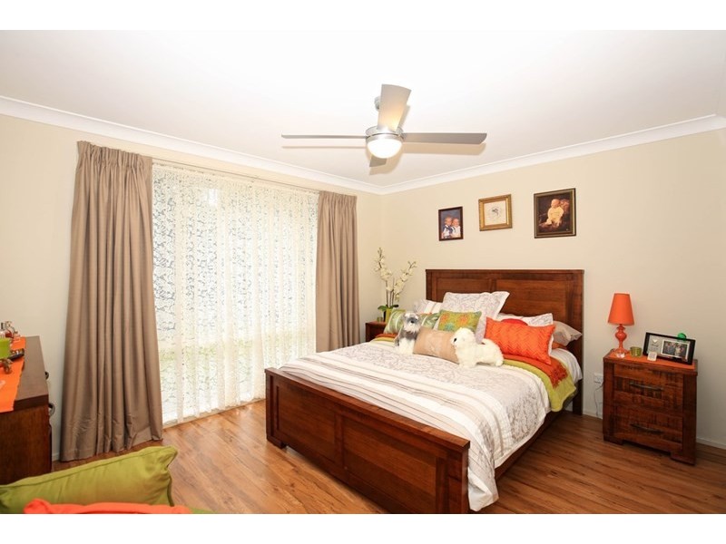 2 Crosby Place, Bomaderry NSW 2541