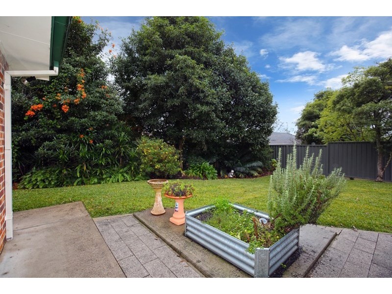 2 Crosby Place, Bomaderry NSW 2541