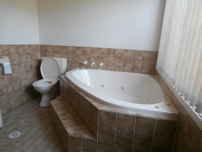 19 Lucas Street, North Nowra NSW 2541