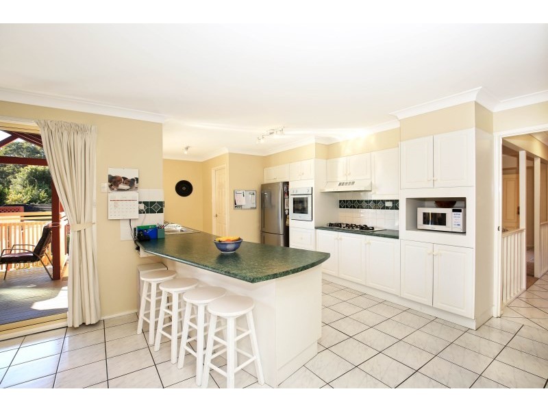 10 Gunyuma Crescent, North Nowra NSW 2541