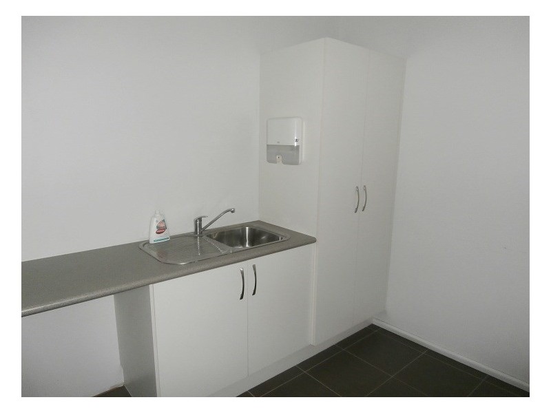 5 Moss Street, Nowra NSW 2541