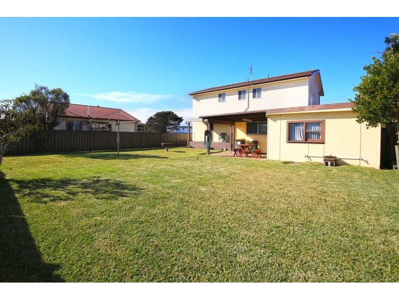 94 Adelaide Street, Greenwell Point NSW 2540