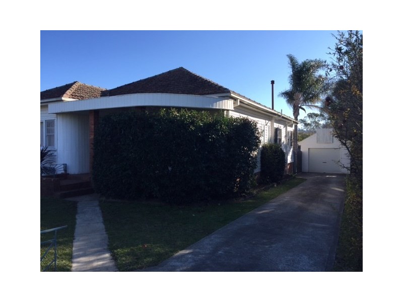 131 Plunkett Street, Nowra NSW 2541