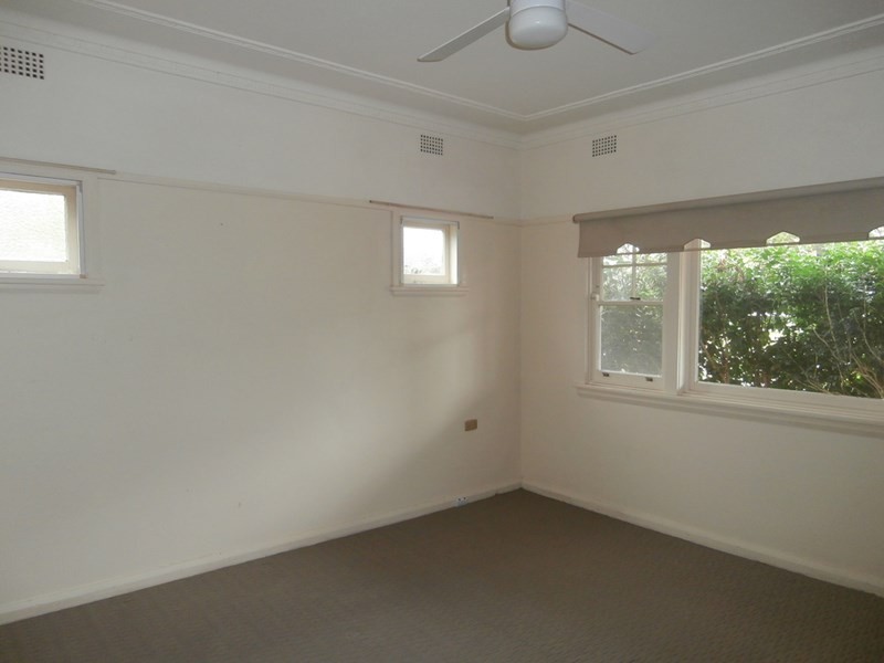 131 Plunkett Street, Nowra NSW 2541