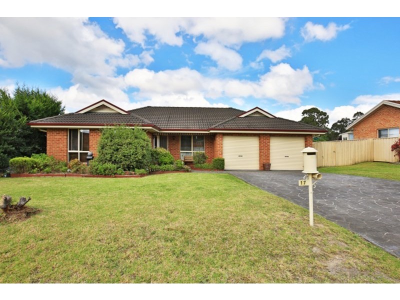 17 Socrates Place, Worrigee NSW 2540