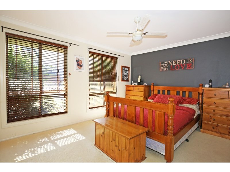 17 Socrates Place, Worrigee NSW 2540