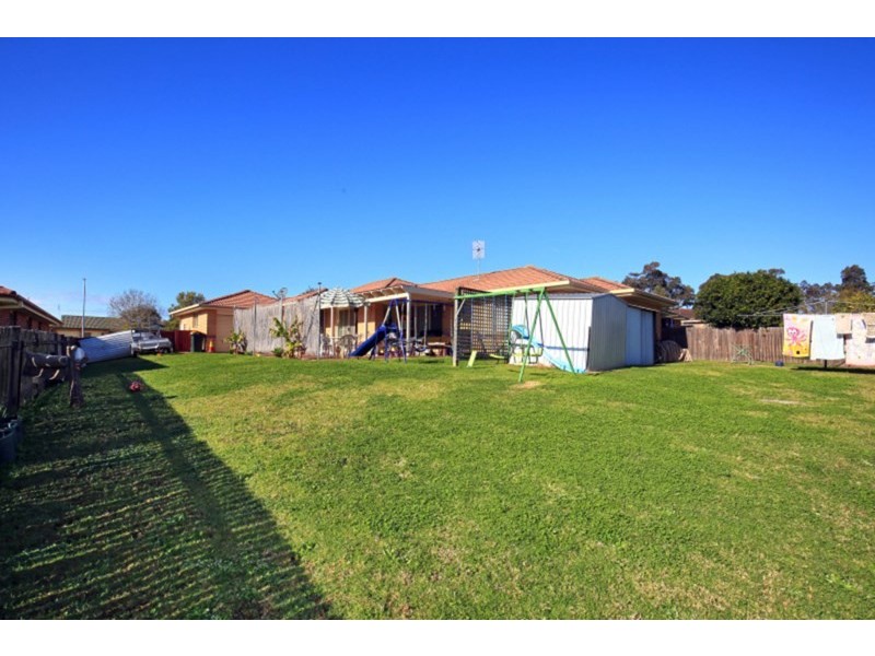 15 Illawarra Circuit, Worrigee NSW 2540