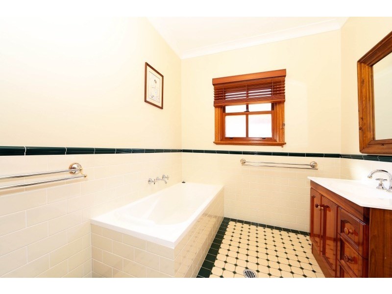 11 Terralla Grove, South Nowra NSW 2541