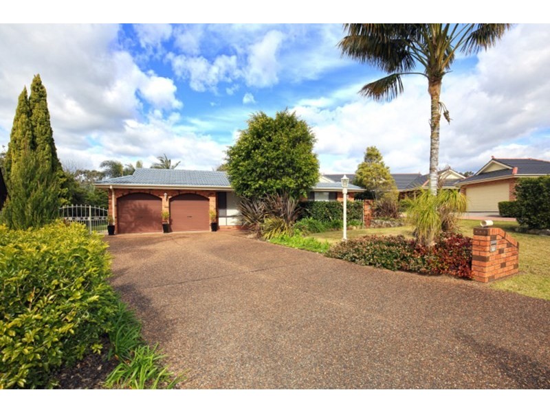 11 Regal Place, Bomaderry NSW 2541