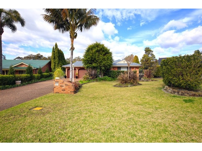 11 Regal Place, Bomaderry NSW 2541