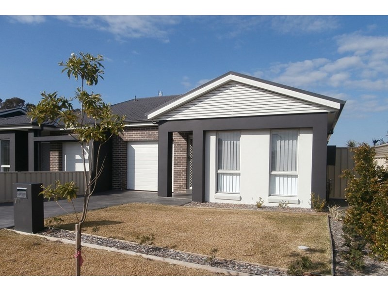 1/17 Bluewattle Road, Worrigee NSW 2540