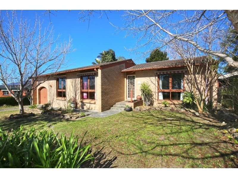 9 Penrose Drive, Bomaderry NSW 2541