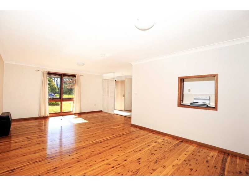 9 Penrose Drive, Bomaderry NSW 2541