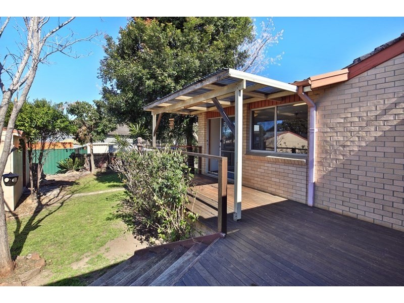 9 Penrose Drive, Bomaderry NSW 2541