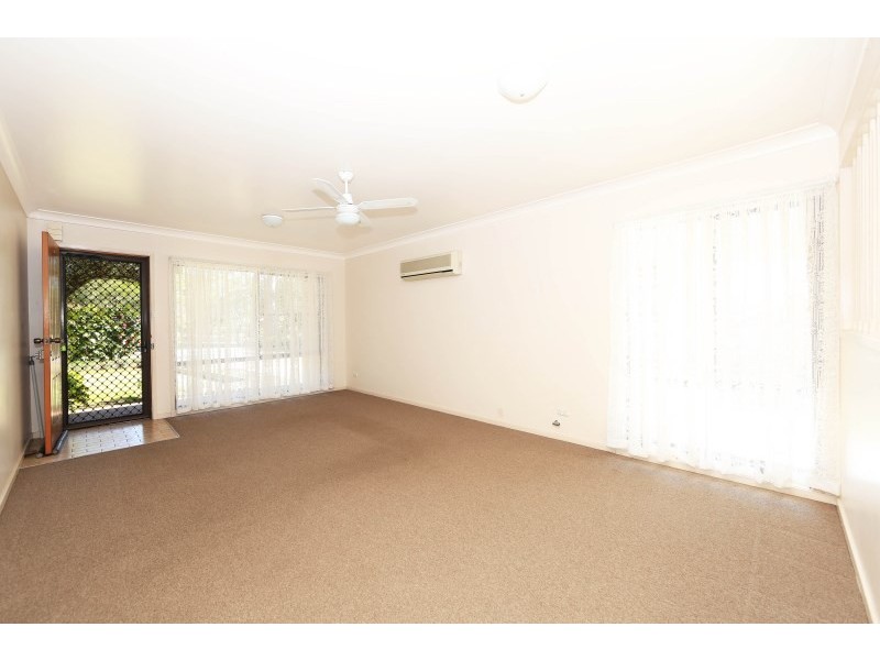 4 Farrelly Place, Bomaderry NSW 2541